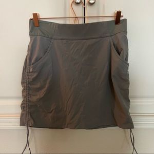 Columbia skirt size M